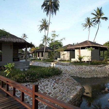Hutcha Resort หาดแม่น้ำ ภายนอก รูปภาพ