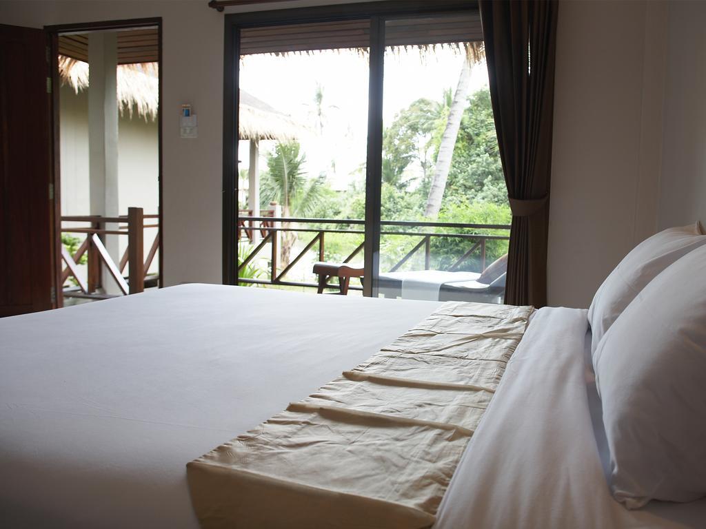 Hutcha Resort หาดแม่น้ำ ภายนอก รูปภาพ